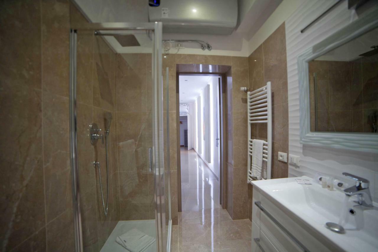 Imhome - Cadorna House Milan Bagian luar foto