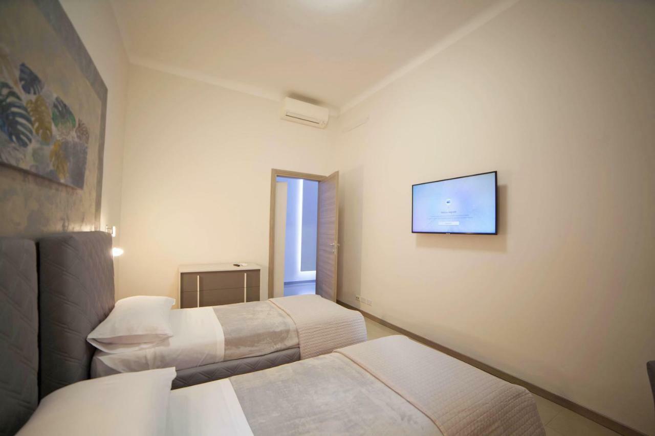 Imhome - Cadorna House Milan Bagian luar foto