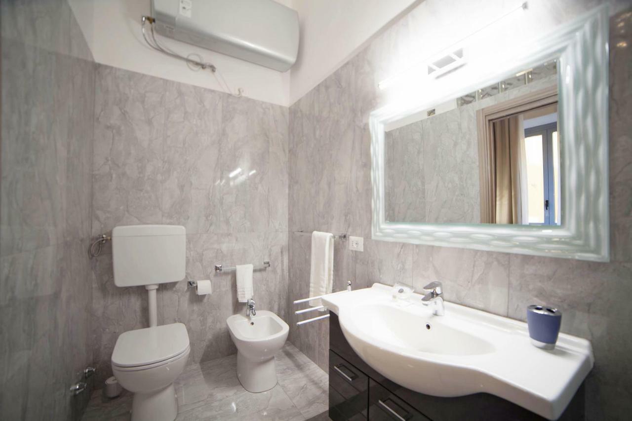 Imhome - Cadorna House Milan Bagian luar foto